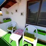 Apartament Floor In The Center Of *